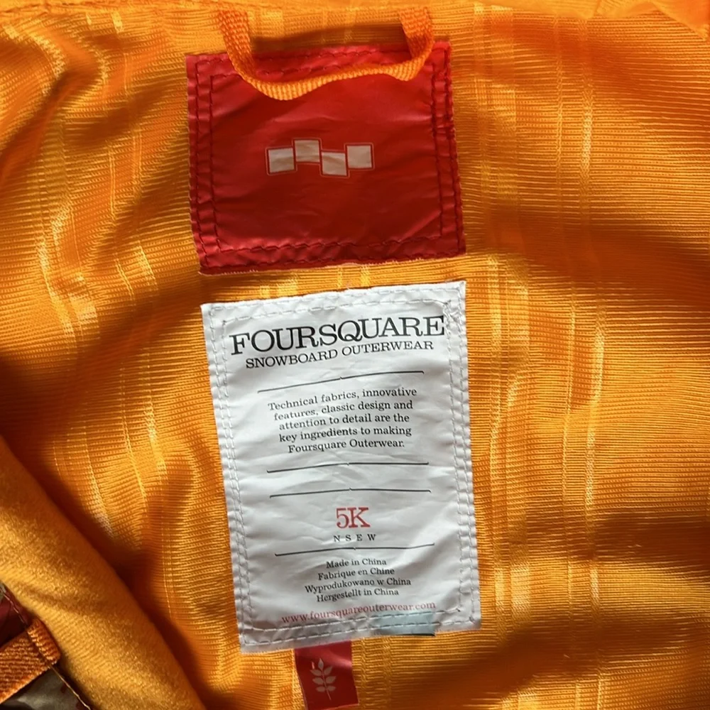 Four Square Winter Jacket - - Picture 15 of 16